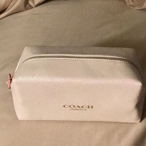 COACH TOILETRY POUCH Pale Pink NWT